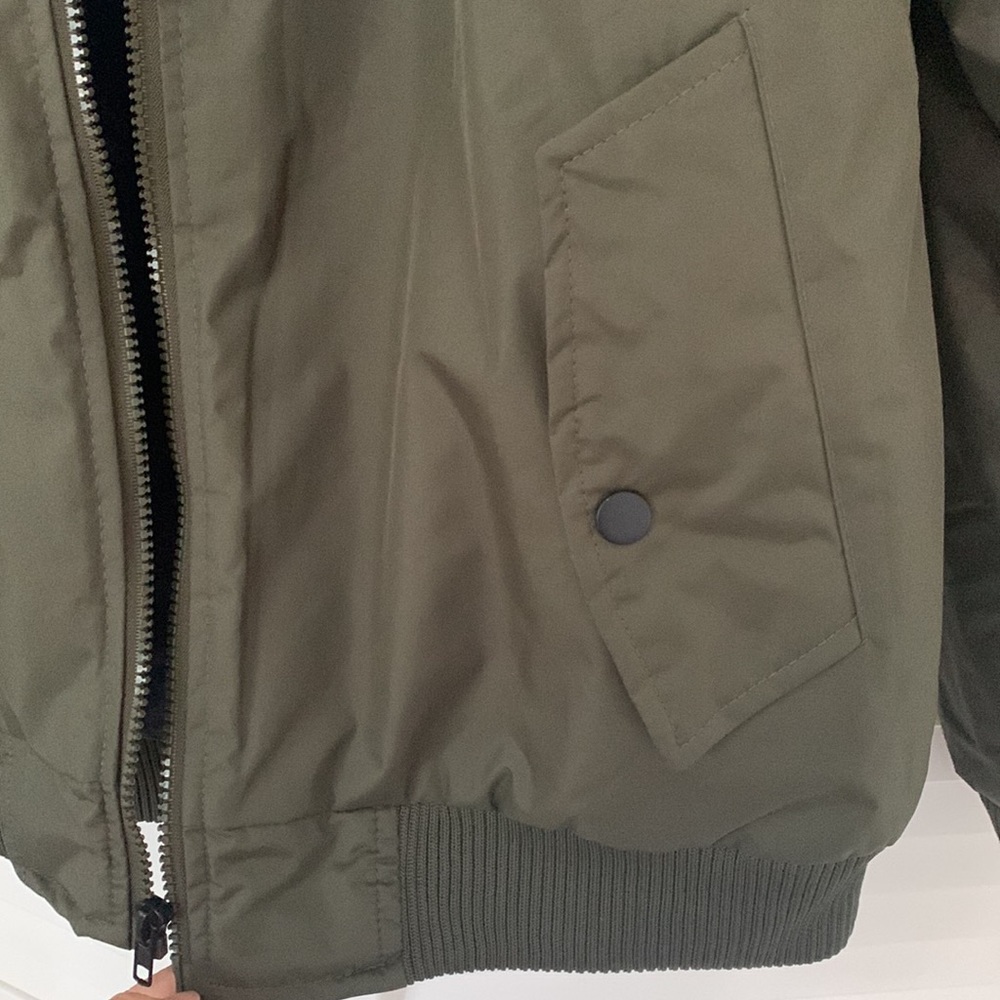 Men’s Jacket - Picture 3 of 4